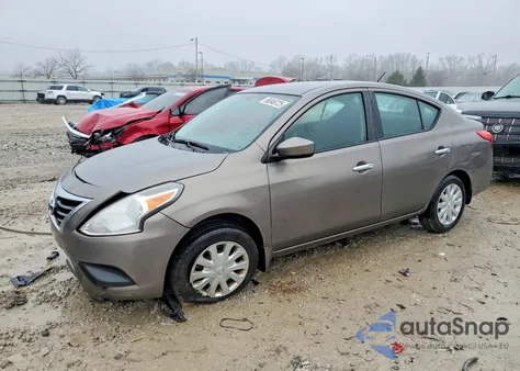 2016 Nissan Versa S z USA, uszkodzony, nr VIN 3N1CN7AP6GL880477